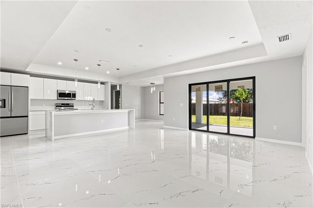 2513 NW 24th TER, Cape Coral, FL 33993