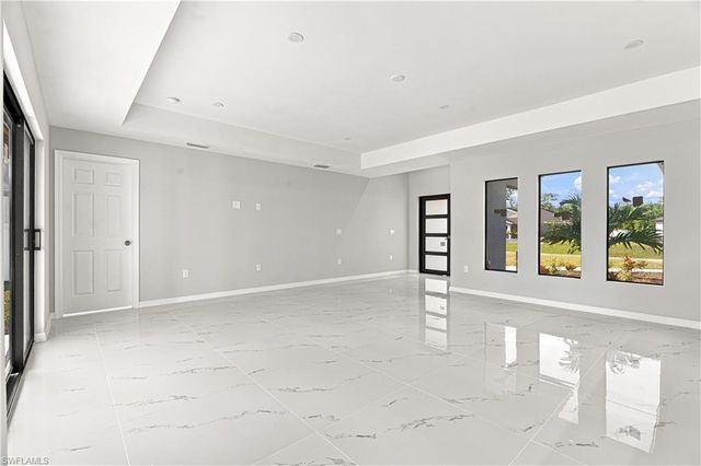 2513 NW 24th TER, Cape Coral, FL 33993