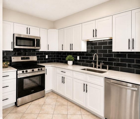 6106 W Airport Boulevard 18, Houston, TX 77035