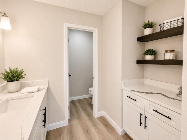 6106 W Airport Boulevard 18, Houston, TX 77035