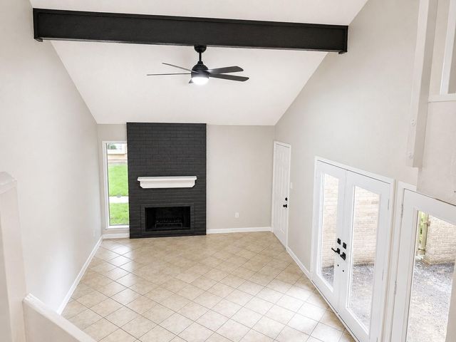 6106 W Airport Boulevard 18, Houston, TX 77035