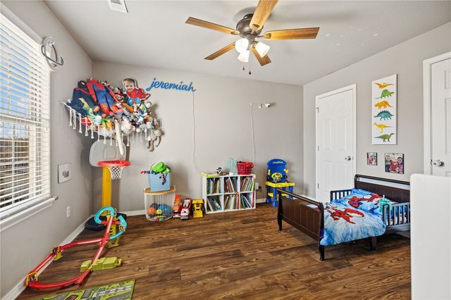 5406 SW Monaco Lane, Bentonville, AR 72713