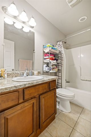 5406 SW Monaco Lane, Bentonville, AR 72713