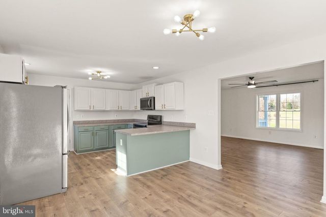 9315 STONEGATE LN, Rhoadesville, VA 22542