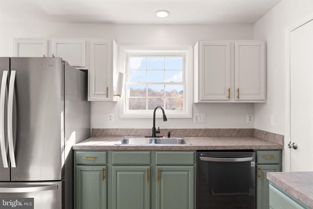 9315 STONEGATE LN, Rhoadesville, VA 22542