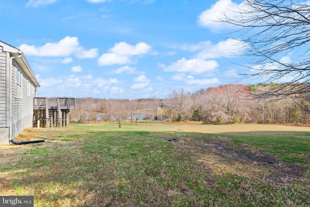 9315 STONEGATE LN, Rhoadesville, VA 22542