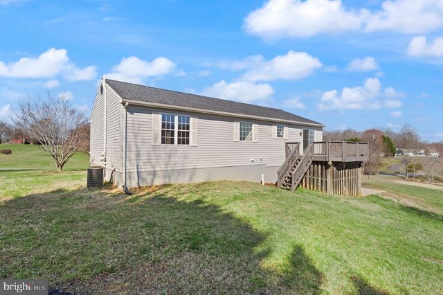 9315 STONEGATE LN, Rhoadesville, VA 22542