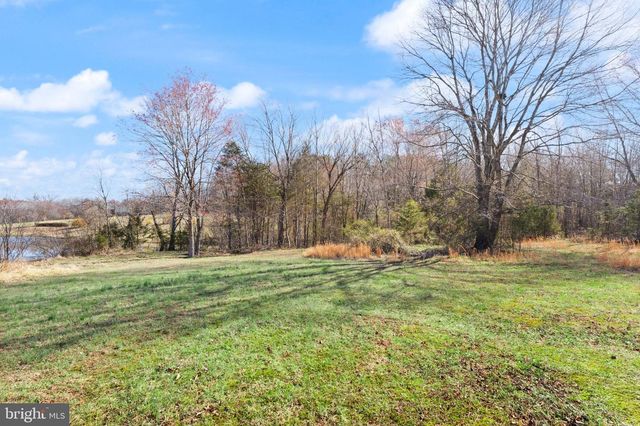 9315 STONEGATE LN, Rhoadesville, VA 22542