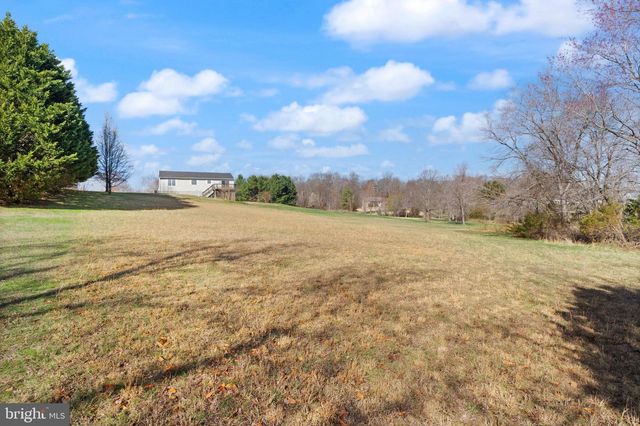 9315 STONEGATE LN, Rhoadesville, VA 22542