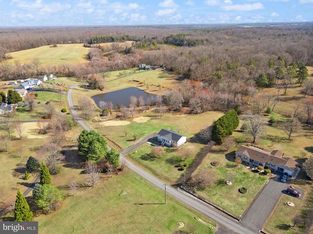 9315 STONEGATE LN, Rhoadesville, VA 22542