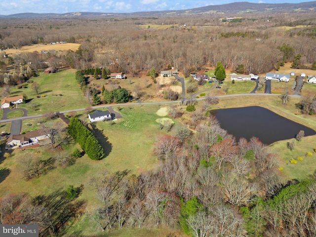 9315 STONEGATE LN, Rhoadesville, VA 22542