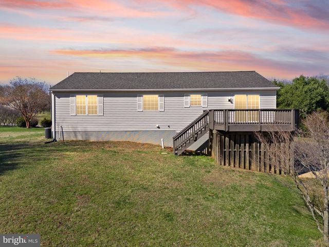 9315 STONEGATE LN, Rhoadesville, VA 22542