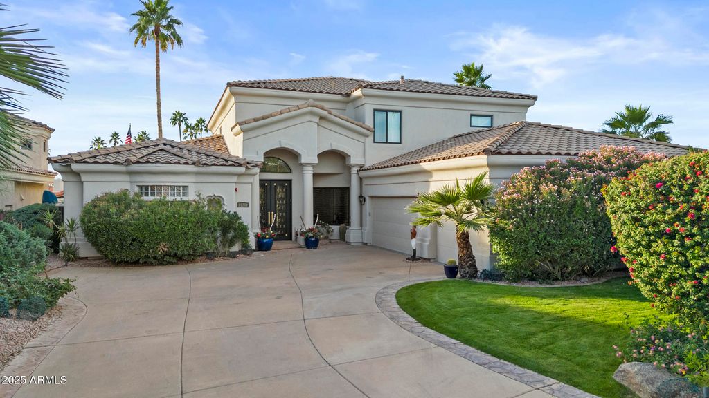 Image 5 of property listing at 10282 N 103RD Place, Scottsdale, AZ 85258