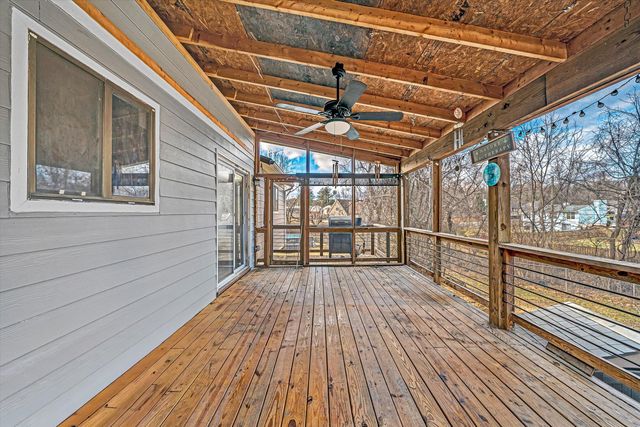 4064 CRAWFORD RD, Roanoke, VA 24018