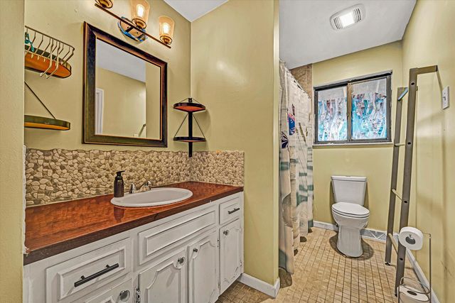 4064 CRAWFORD RD, Roanoke, VA 24018