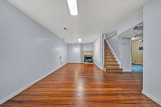 4064 CRAWFORD RD, Roanoke, VA 24018