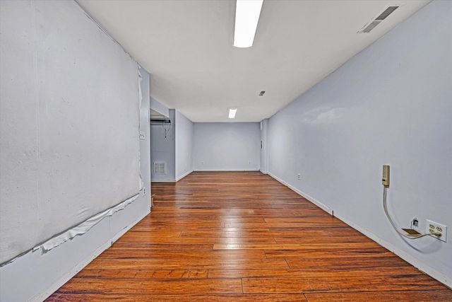 4064 CRAWFORD RD, Roanoke, VA 24018