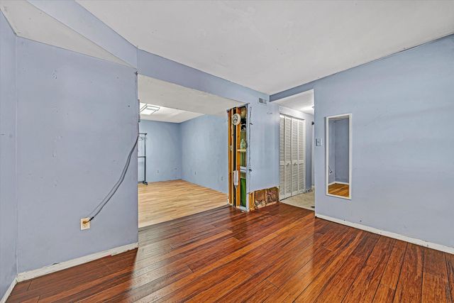 4064 CRAWFORD RD, Roanoke, VA 24018