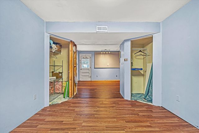 4064 CRAWFORD RD, Roanoke, VA 24018