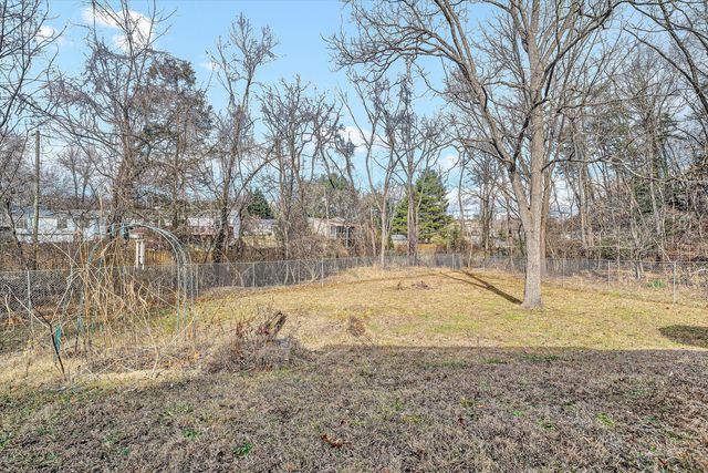 4064 CRAWFORD RD, Roanoke, VA 24018