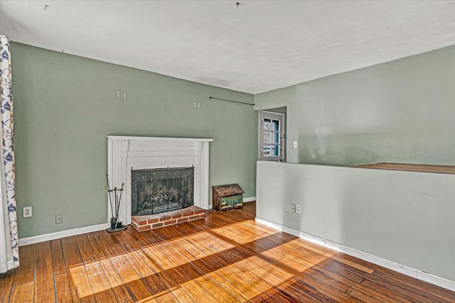 4064 CRAWFORD RD, Roanoke, VA 24018