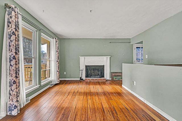 4064 CRAWFORD RD, Roanoke, VA 24018