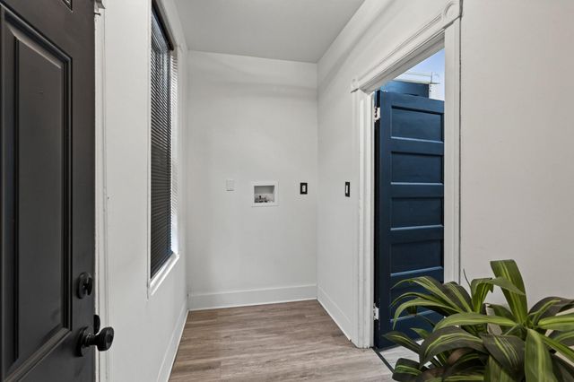 543 E LOCUST AVE, Philadelphia, PA 19144