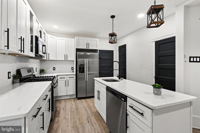 543 E LOCUST AVE, Philadelphia, PA 19144