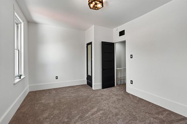 543 E LOCUST AVE, Philadelphia, PA 19144
