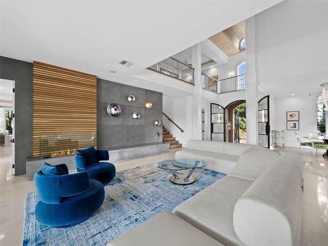 65 LIGHTHOUSE POINT DRIVE, Longboat Key, FL 34228