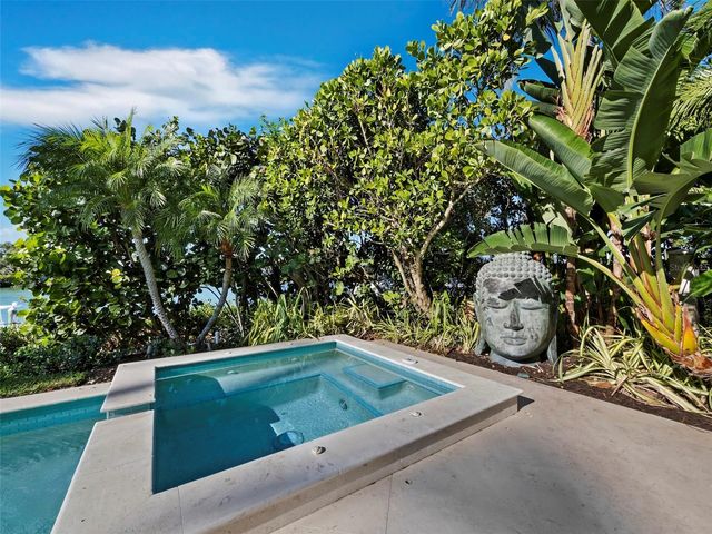 65 LIGHTHOUSE POINT DRIVE, Longboat Key, FL 34228