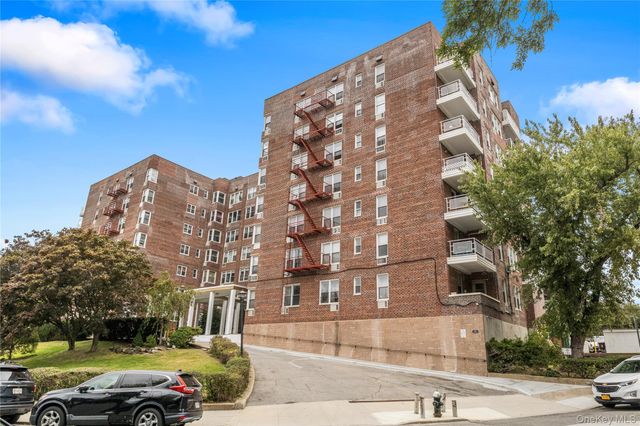 601 Kappock Street 2D, Bronx, NY 10463