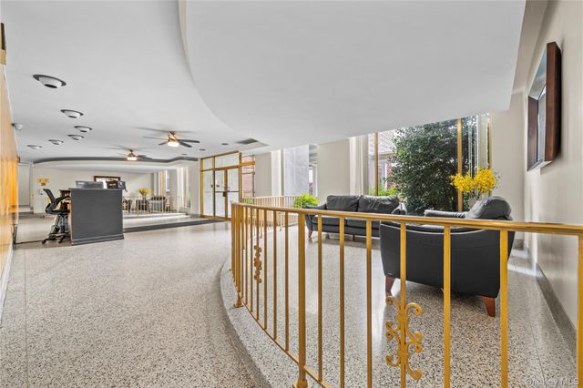 601 Kappock Street 2D, Bronx, NY 10463