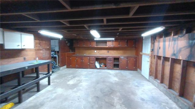 704 Jericho RD, Virginia Beach, VA 23455