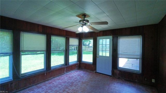 704 Jericho RD, Virginia Beach, VA 23455