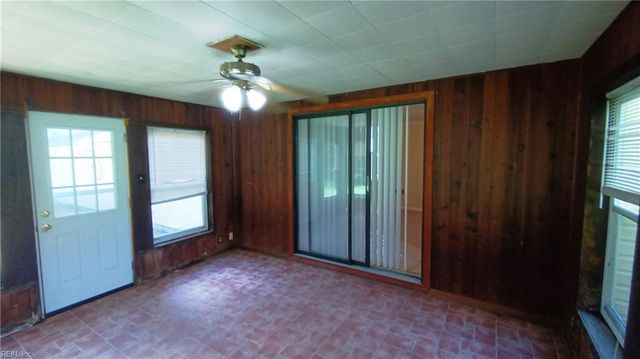 704 Jericho RD, Virginia Beach, VA 23455