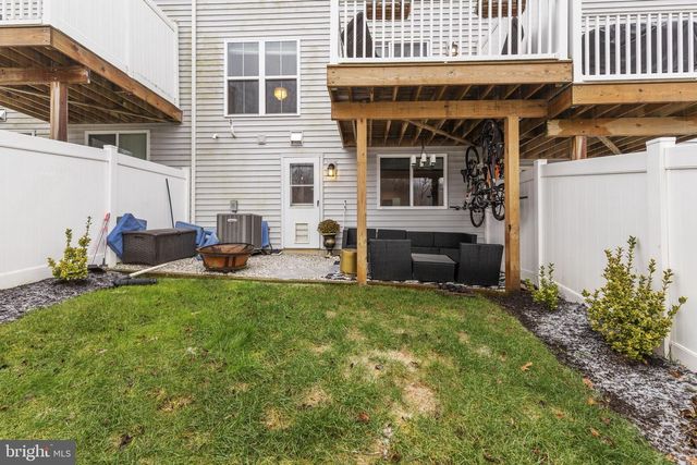 4303 FORBES DR, Stewartstown, PA 17363