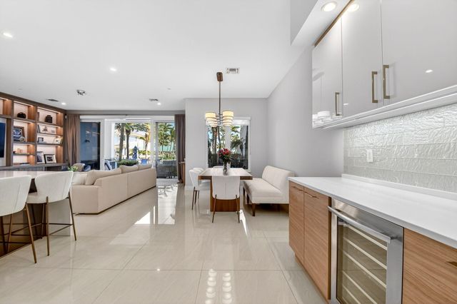 120 Water Club Court N, North Palm Beach, FL 33408