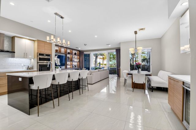 120 Water Club Court N, North Palm Beach, FL 33408