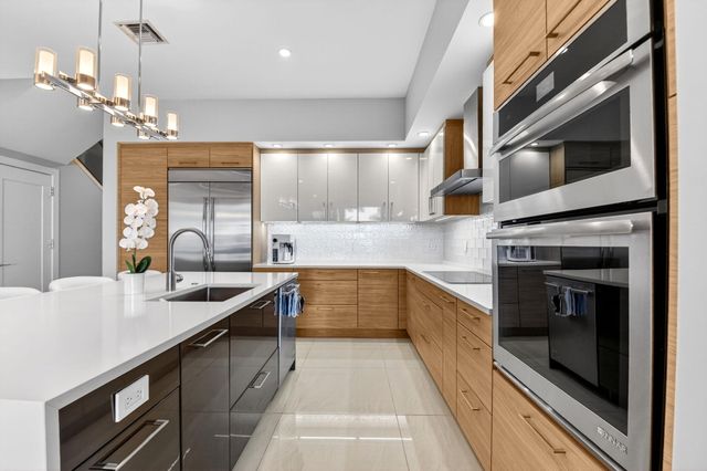 120 Water Club Court N, North Palm Beach, FL 33408