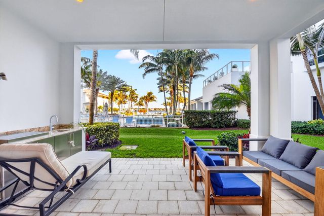 120 Water Club Court N, North Palm Beach, FL 33408