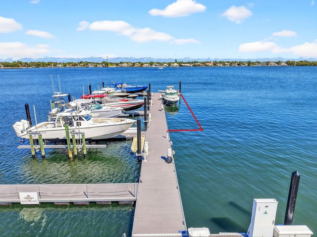 120 Water Club Court N, North Palm Beach, FL 33408