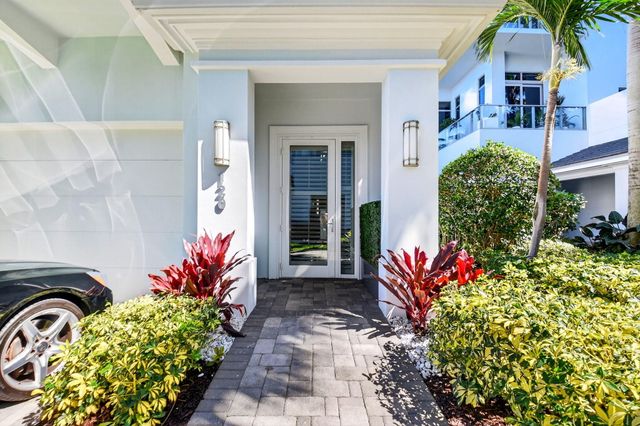 120 Water Club Court N, North Palm Beach, FL 33408