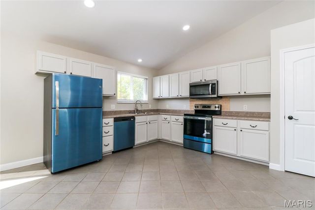 805 Whisper Creek Court, Wentzville, MO 63385