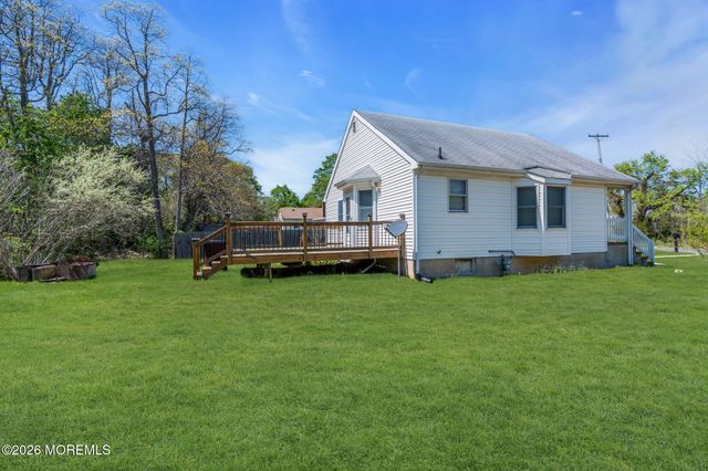 26 1st Avenue, Toms River, NJ 08757