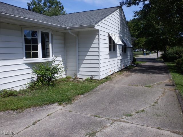 508 Courtland Street, Wellington, OH 44090