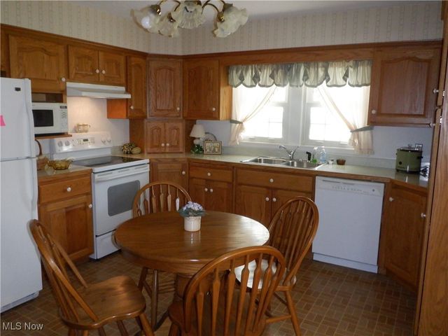 508 Courtland Street, Wellington, OH 44090