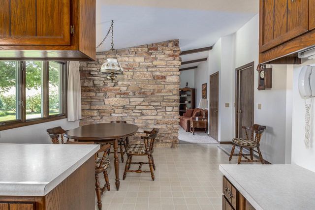 931 E SUNSET AVENUE, Appleton, WI 54911