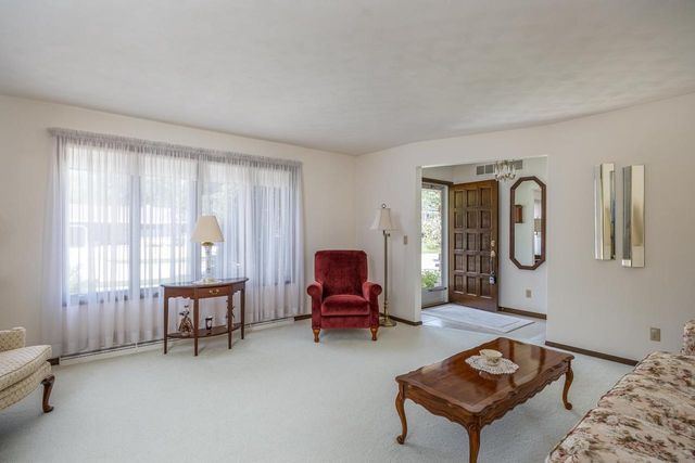 931 E SUNSET AVENUE, Appleton, WI 54911
