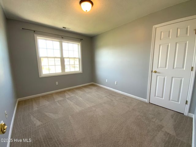 302 Mann Street, Hubert, NC 28539